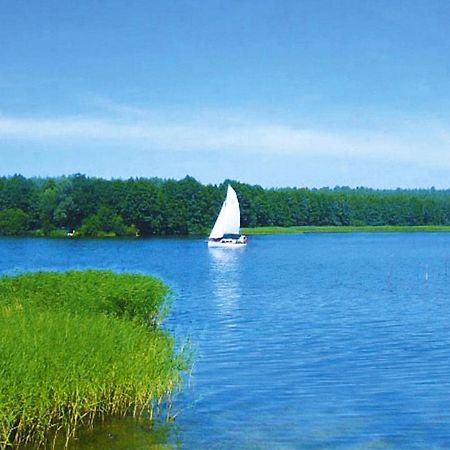 Holiday Home Close To The Lake Shore, Dabrowica Dabrowica  Exteriör bild