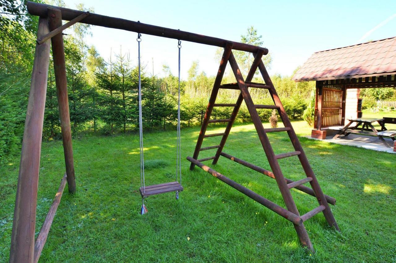 Holiday Home Close To The Lake Shore, Dabrowica Dabrowica  Exteriör bild