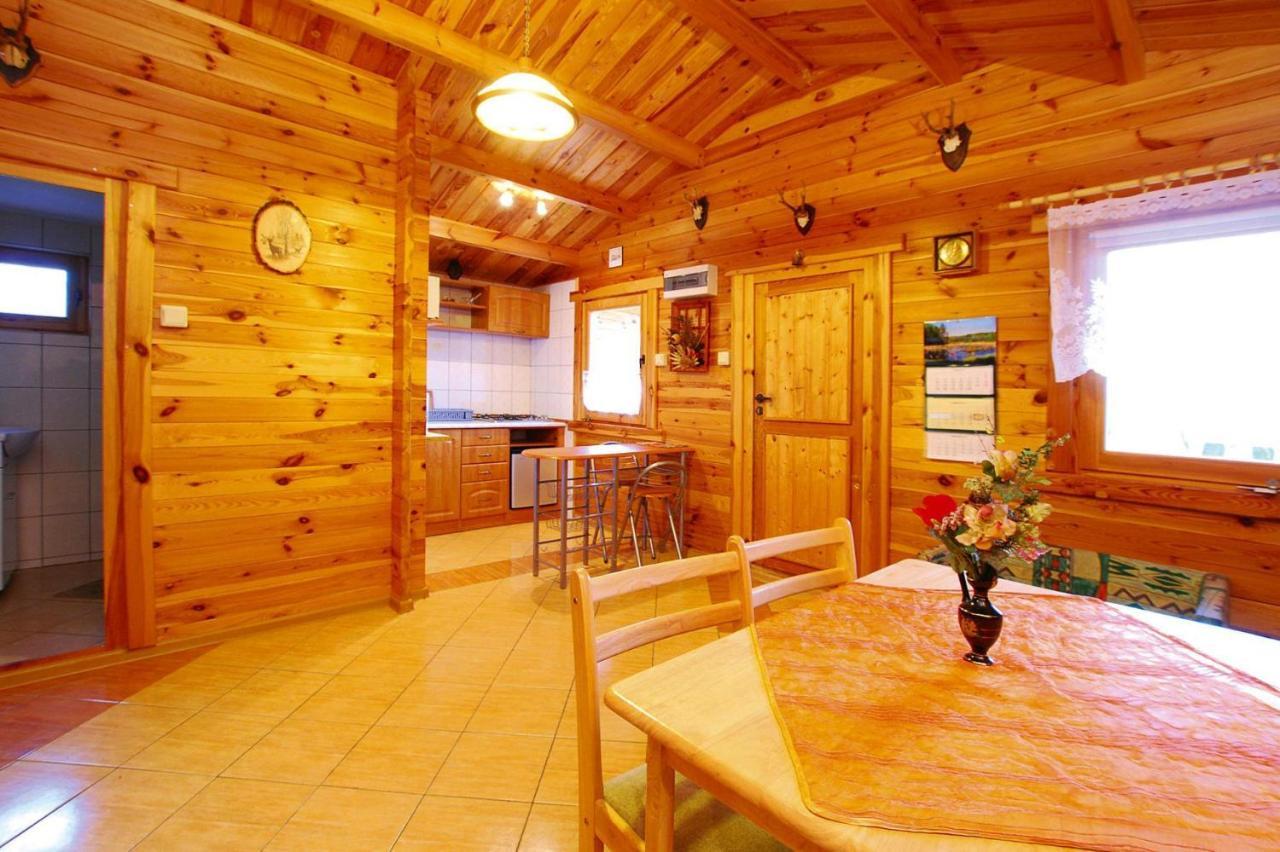 Holiday Home Close To The Lake Shore, Dabrowica Dabrowica  Exteriör bild